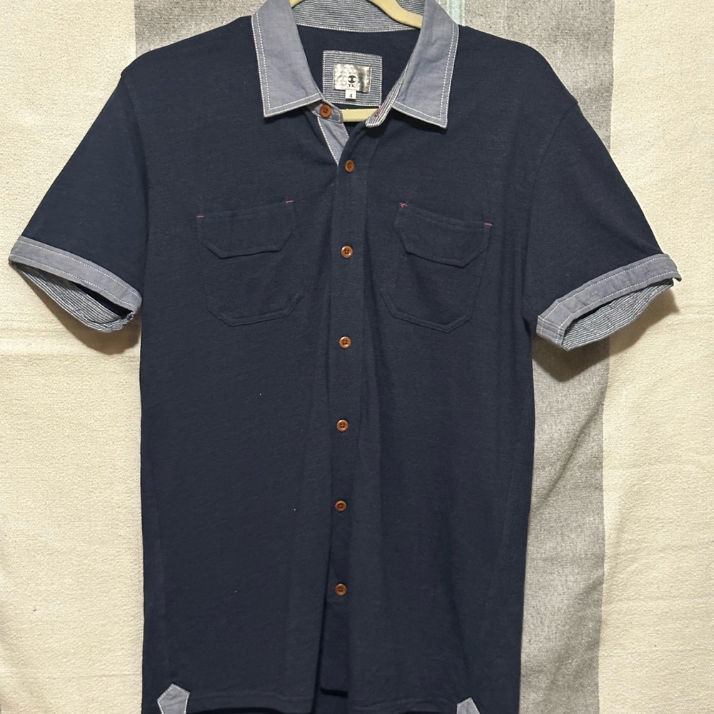 Blue Casual Button Down Shirt with Contrasting Collar